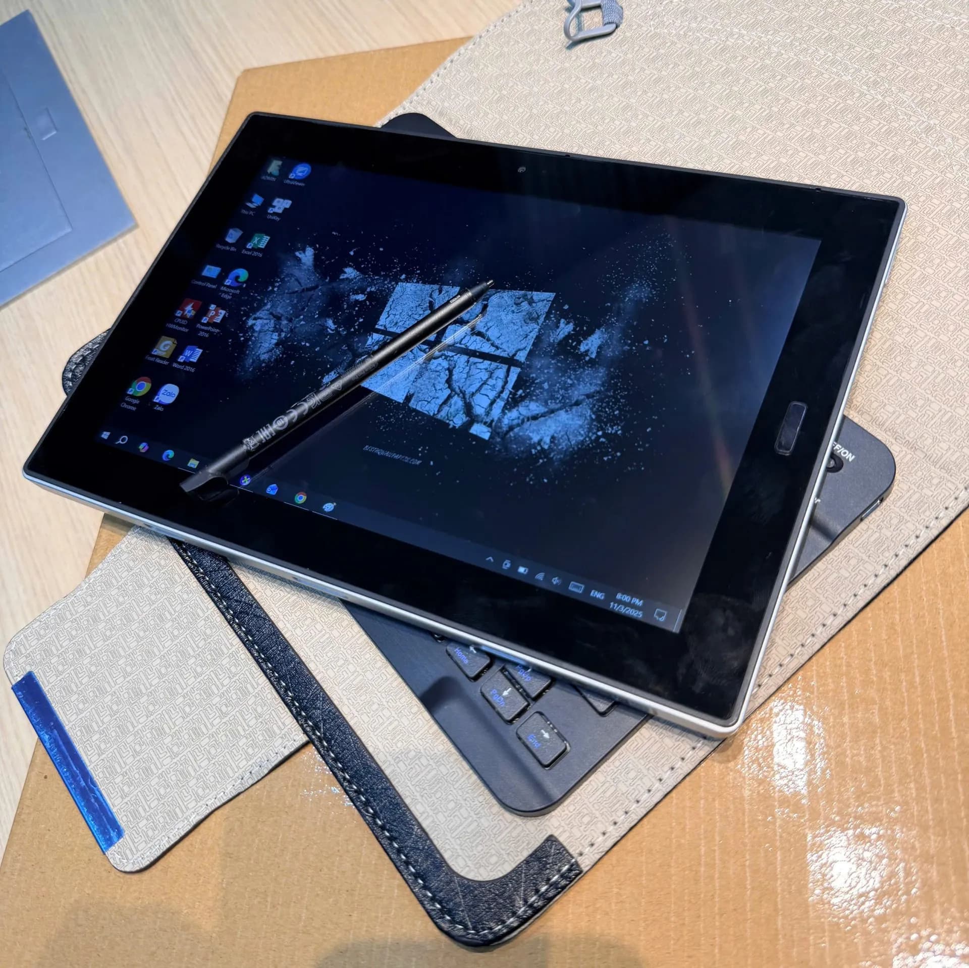 Laptop Nec 2in1 sản xuất 2020 - ảnh 1